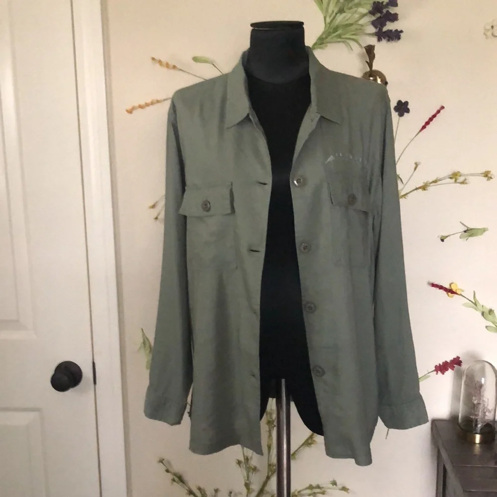Rails Everett Wanted and Wild Shirt NWT - Picture 4 of 8
